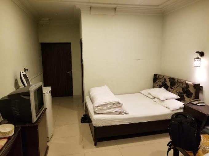 Hotel Silver Sand Multan Exterior foto