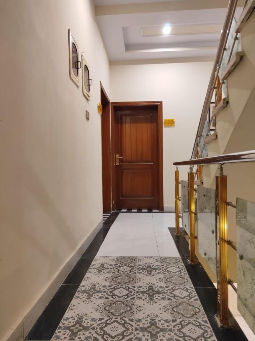 Hotel Silver Sand Multan Exterior foto